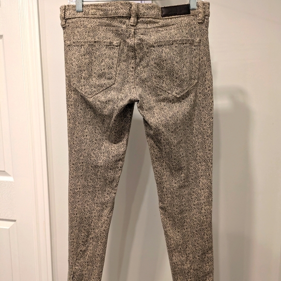 All Saints Spitalfields Paisley print cropped skinny jeans, camel & grey, size 8 - Picture 4 of 13